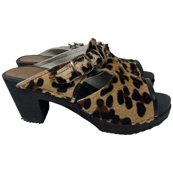 Cape Clogs Women's Pica Pica Cougar High Heels Buckle EU 37 US 6 NEW - Picture 1 of 8